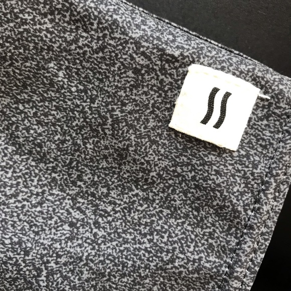 Cotton On Men’s  Swim Shorts NWT size 32” x 18” - Picture 4 of 6